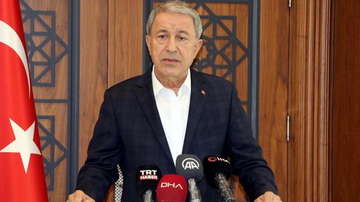 Bakan Akar: Türkiye, Ukrayna ve Rusya savunma bakanları İstanbul'da bir araya gelecek