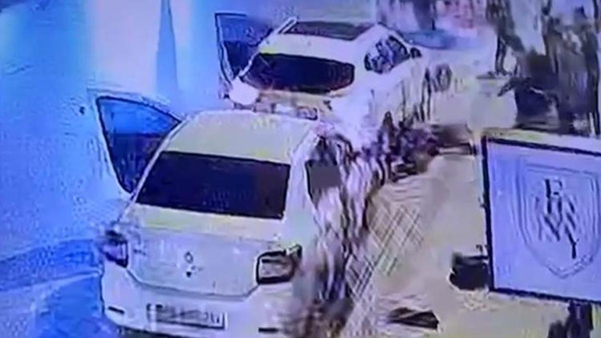 Ünlü gece kulübünün önünde dehşet! Bekleyenlere aracıyla daldı