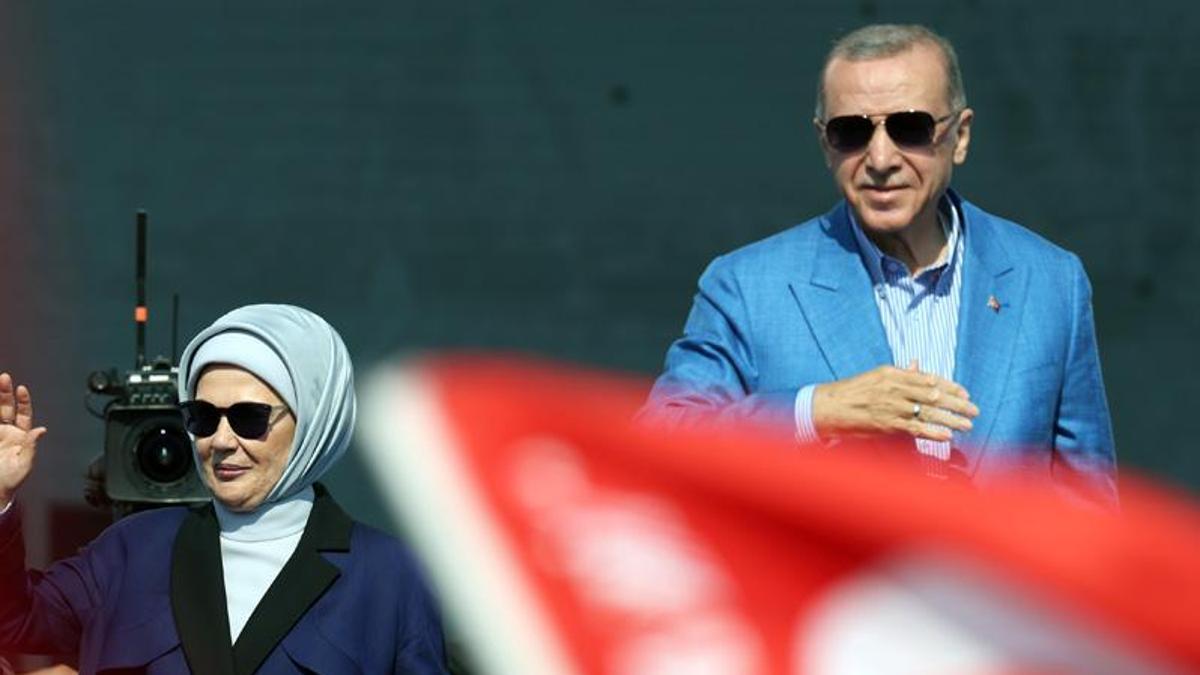 Dünyanın gözü Türkiye'de: En kritik seçim, yakından izleyecek ülkeyi yazdılar