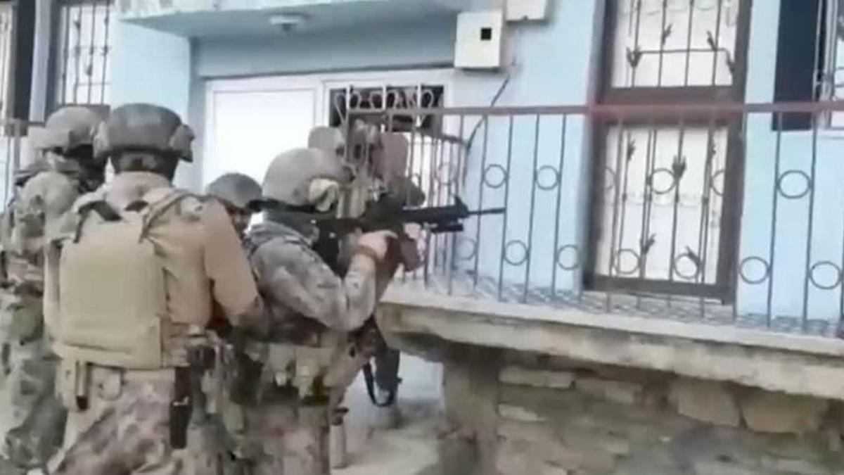 Van'da göçmen kaçakçılığı operasyonu; 10 organizatör tutuklandı