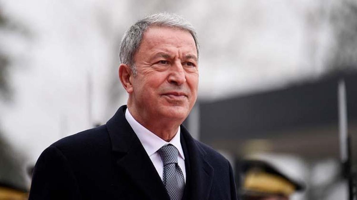 Bakan Akar'dan 'Anneler Günü' mesajı