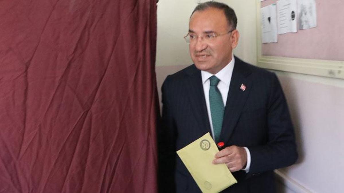 Bakan Bozdağ, oyunu kullandı