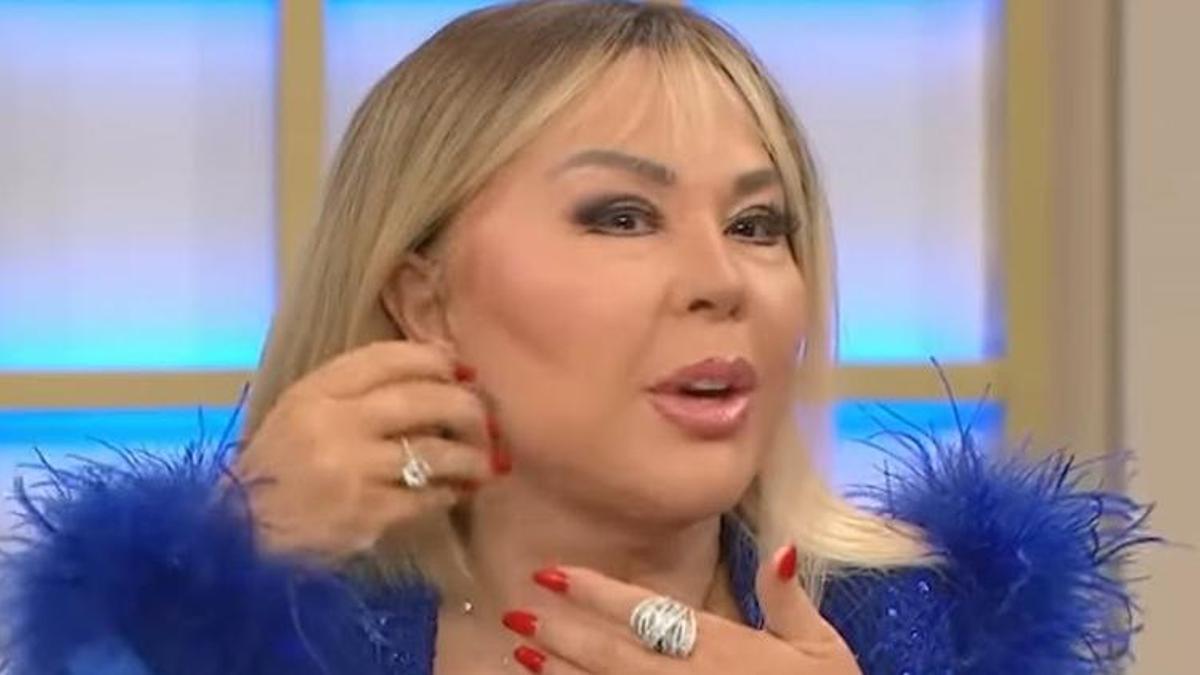 Safiye Soyman sosyal medyanın diline düştü!