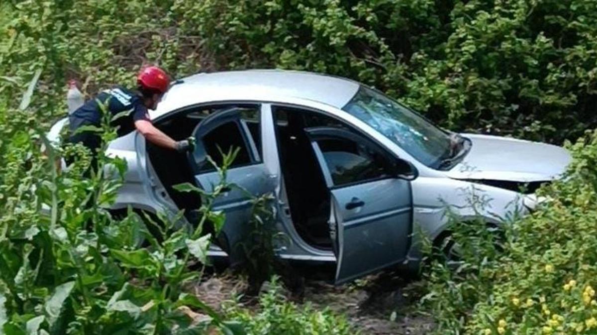 Oy kullanmaya giden ailenin otomobili devrildi; 1’i çocuk 5 yaralı