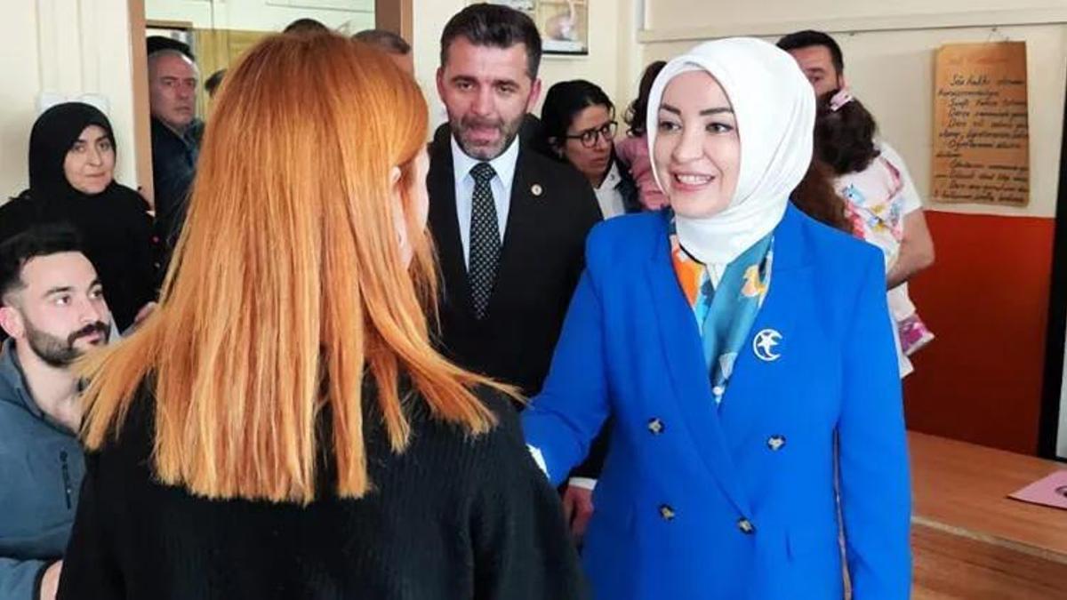 AK Parti milletvekili adayına saldırı: İYİ Parti görevlilerini kınıyorum