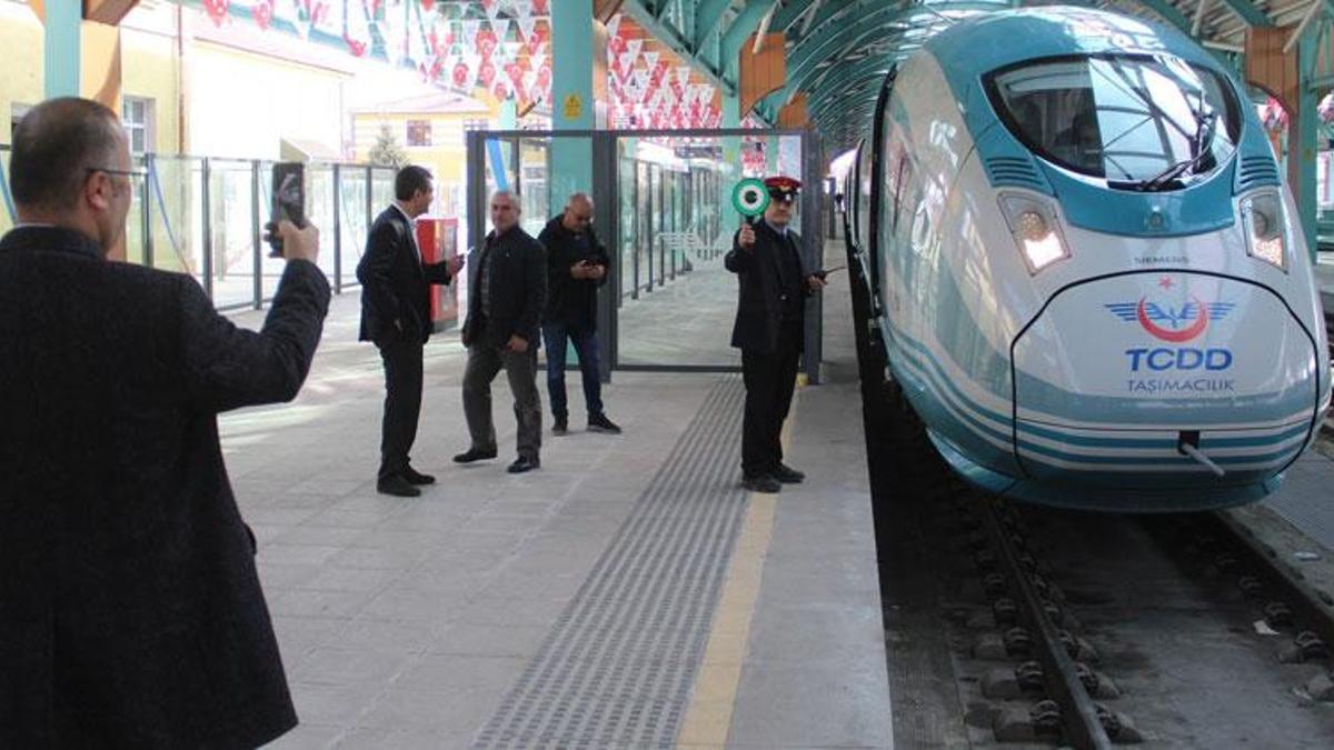 Mega projenin merakla beklenen bilet fiyatı açıklandı