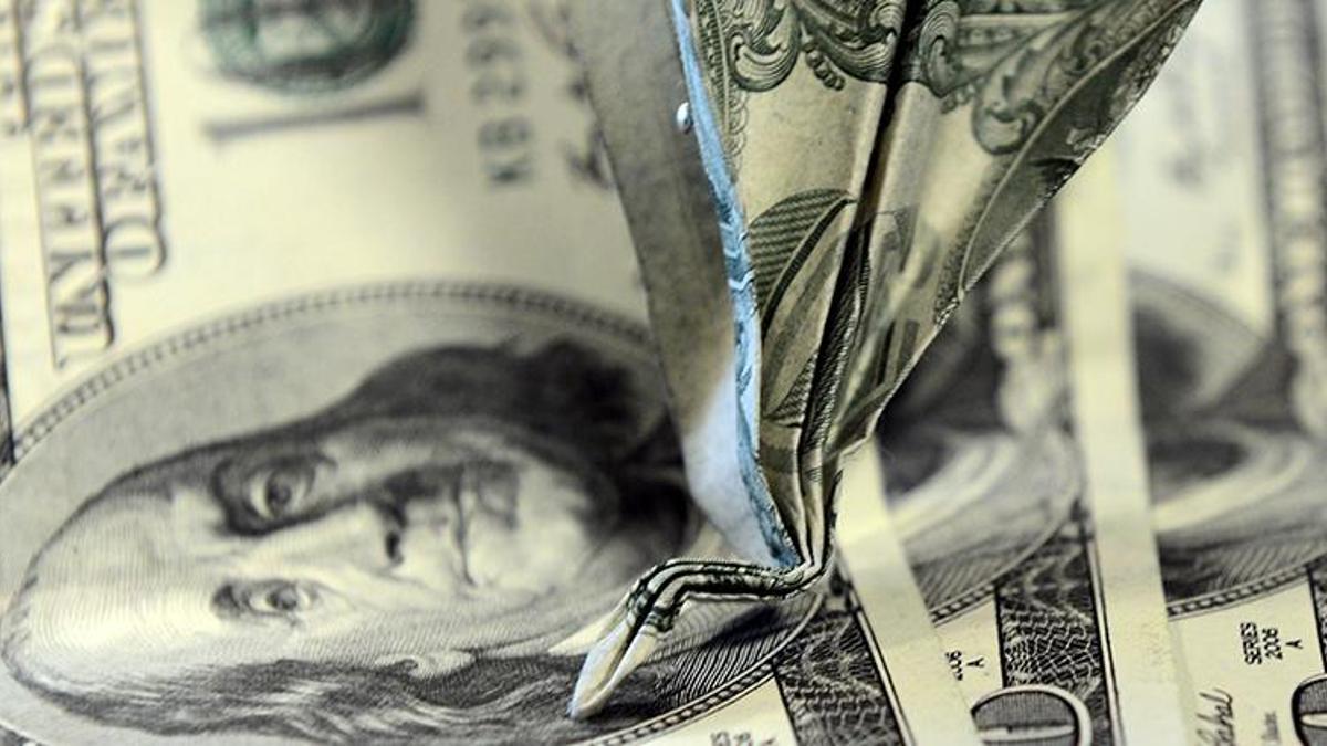 Merkez Bankası paylaştı: Yıl sonu dolar tahmini geriledi, büyüme beklentisi arttı