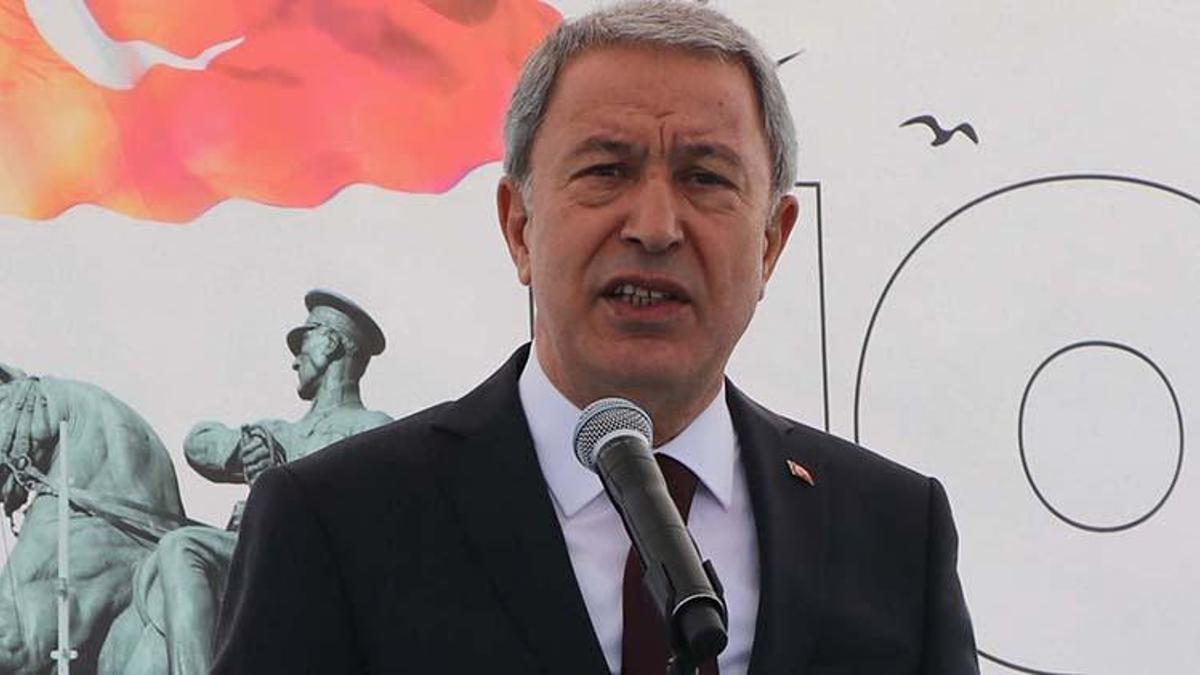 Bakan Akar: Tarihi değerleriyle büyük ve güçlü Türkiye'yiz
