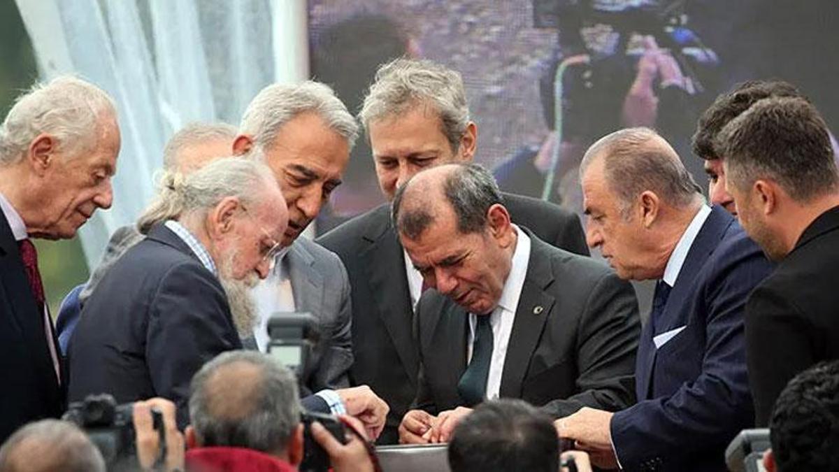 Galatasaray yeni yuvasının temelini attı! Törende Fatih Terim, Ünal Aysal ve Burak Elmas'ı...