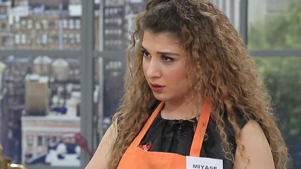 Yeni yarışmacı Kader'in gelinlere olan tavrı tartışma yaratıyor!