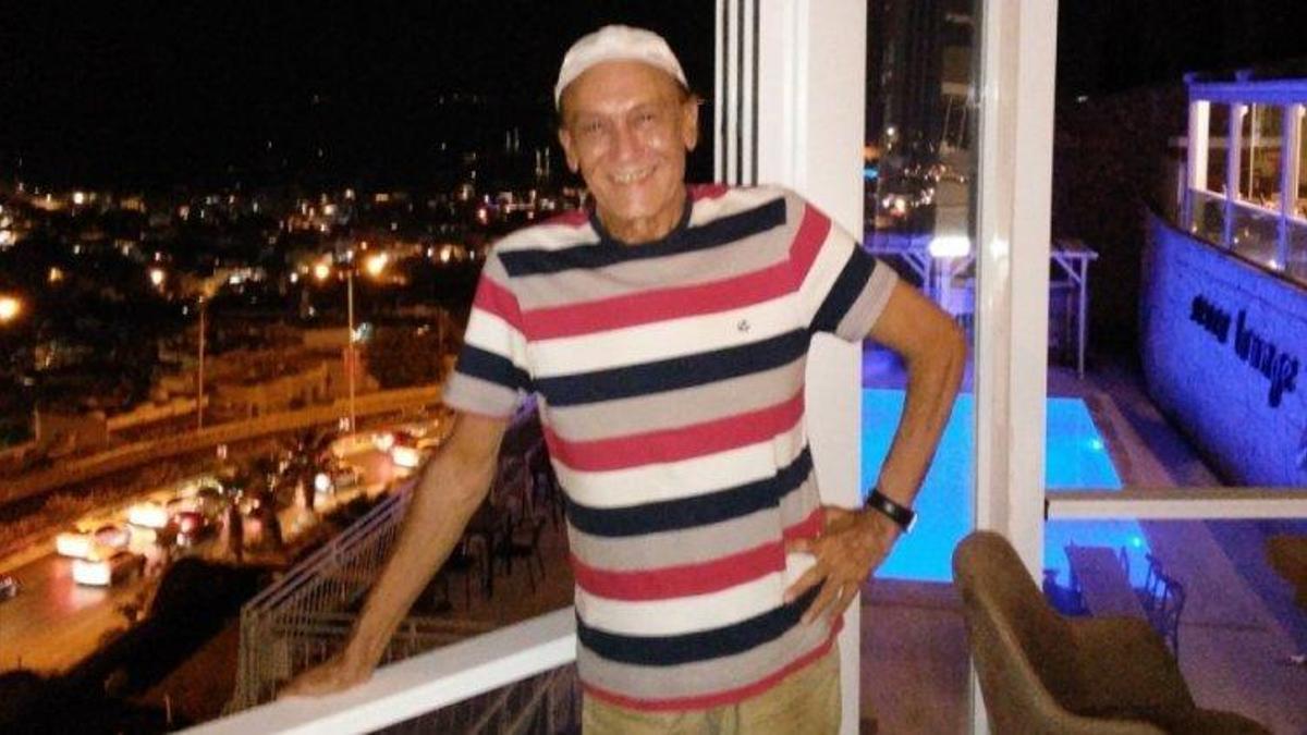 Müzisyen Akın Uğurlu yaşamını yitirdi!