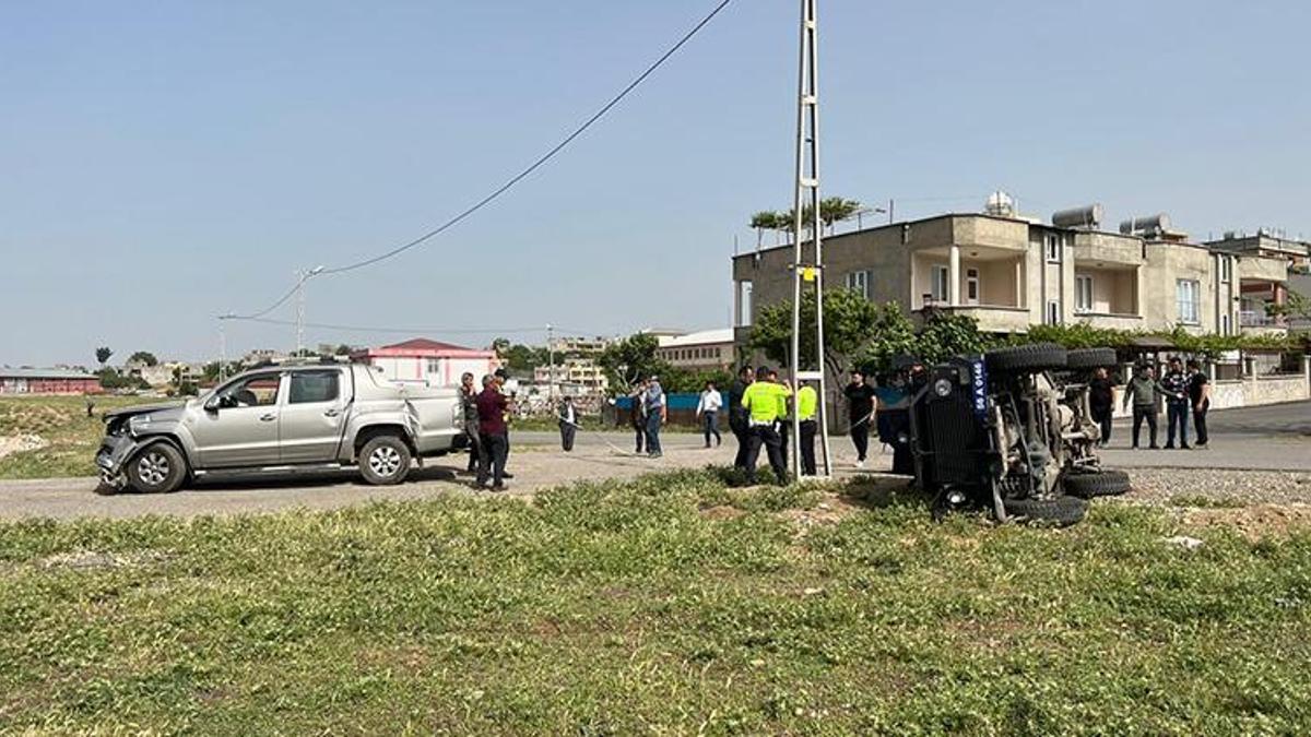 Siirt'te zırhlı polis aracı ile kamyonet çarpıştı; 5'i polis, 6 yaralı