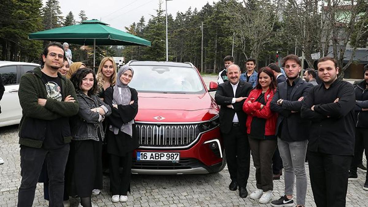 Bakan Varank: Togg gibi zirve projeye, Uludağ gibi bir zirve yakışır