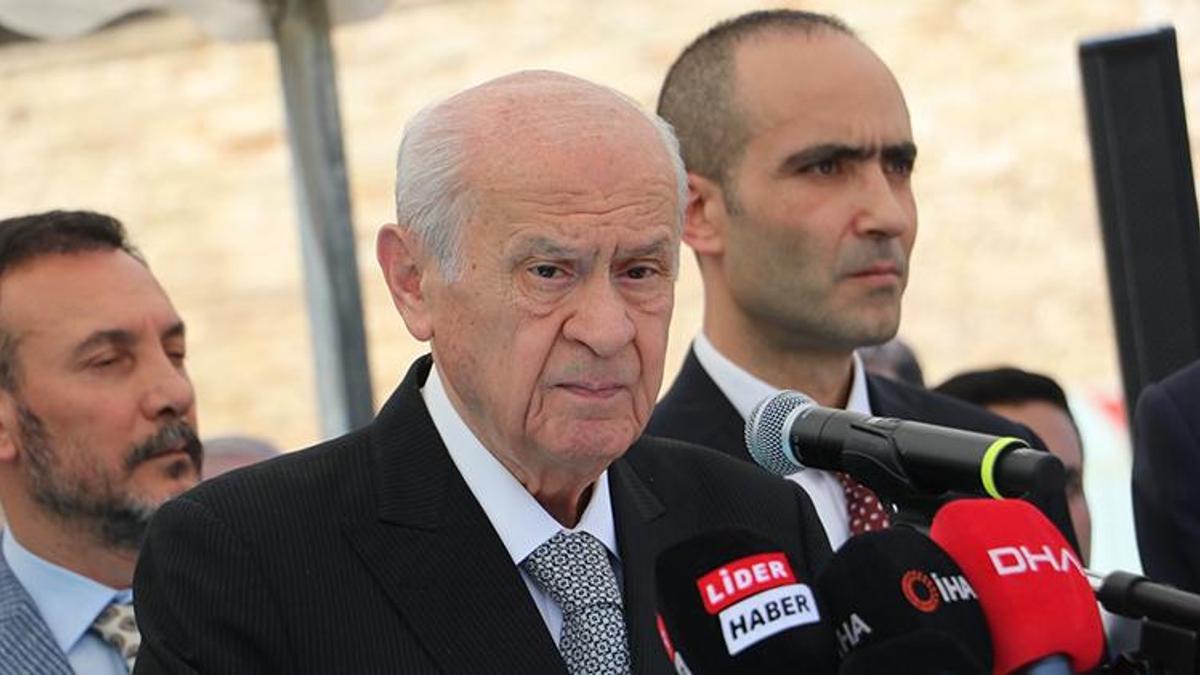MHP lideri Bahçeli: Çakma milliyetçilerle Türk milletinin işi olmaz