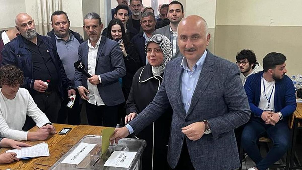 Bakan Karaismailoğlu, Trabzon’da oyunu kullandı
