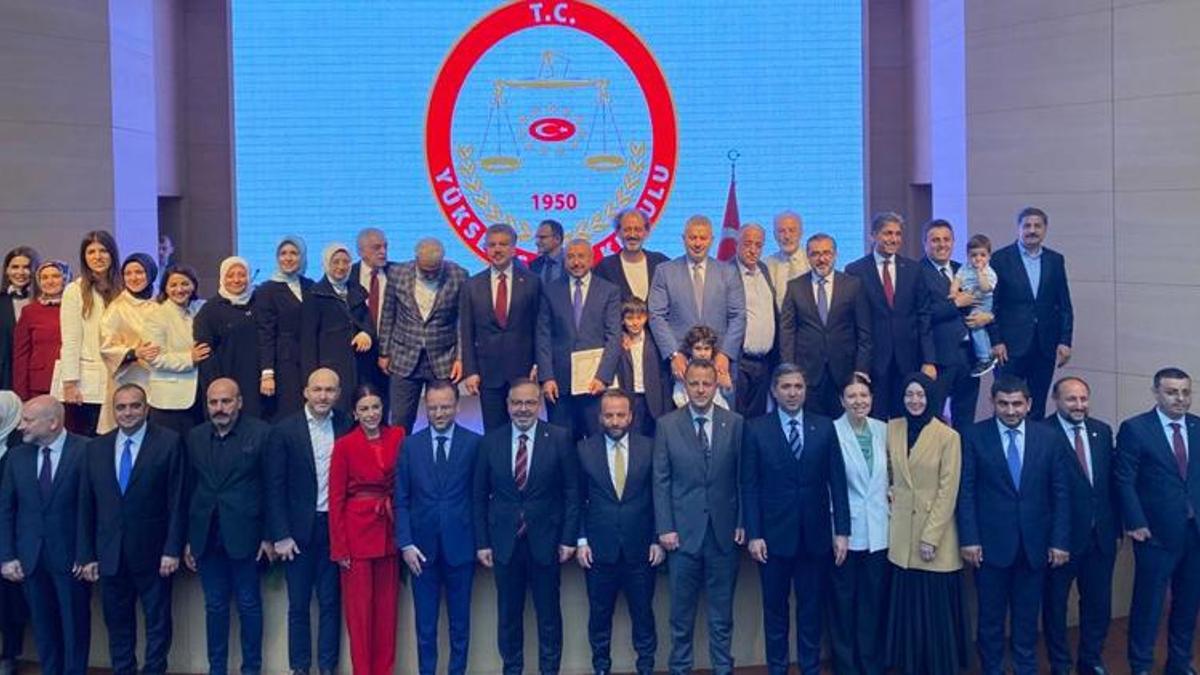 AK Parti 28. Dönem İstanbul Milletvekilleri mazbatalarını aldı