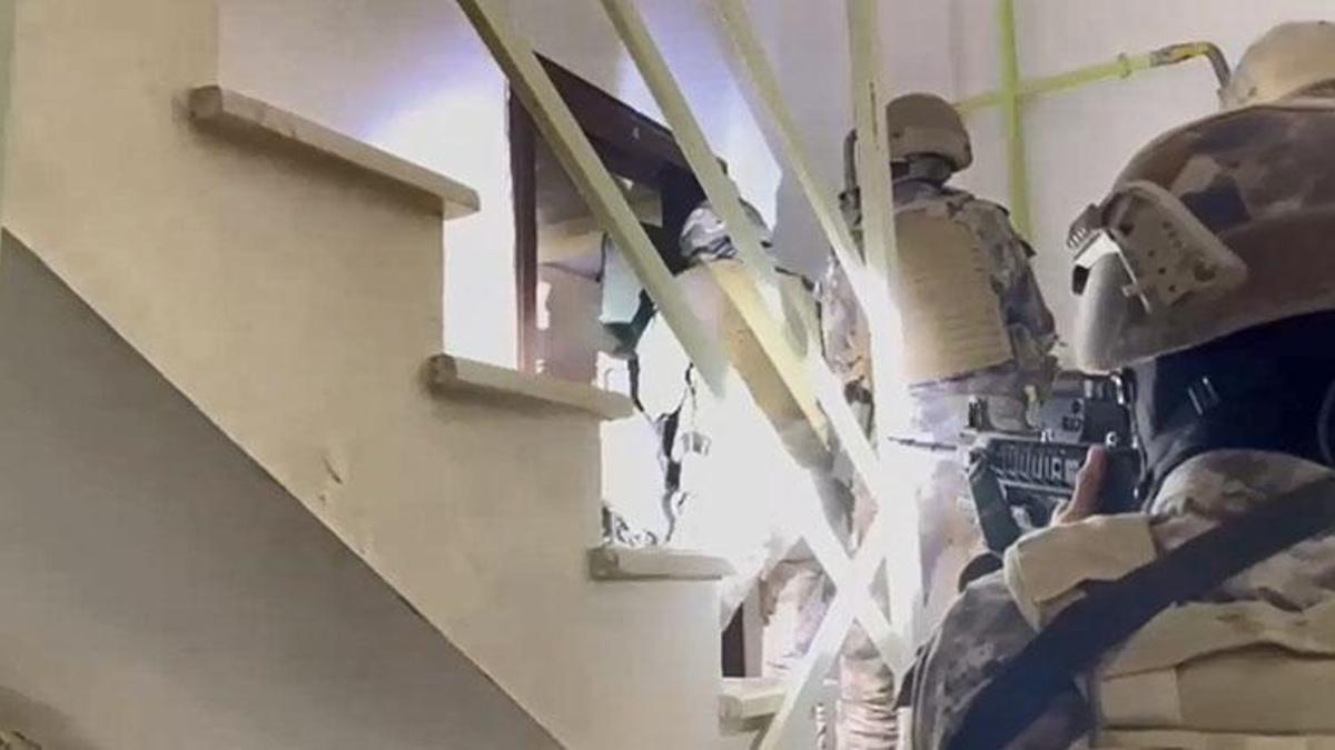 İstanbul merkezli çek senet operasyonu: 20 gözaltı