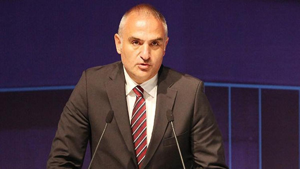 Mehmet Nuri Ersoy kimdir? Yeni Kültür ve Turizm Bakanı kim oldu, Mehmet Nuri Ersoy kimdir, kaç yaşında, nereli, hangi görevlerde bulundu? Mehmet Nuri Ersoy’un biyografisi…