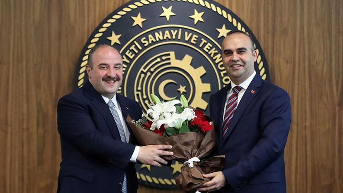 Sanayi ve Teknoloji Bakanlığı'nda devir teslim töreni!