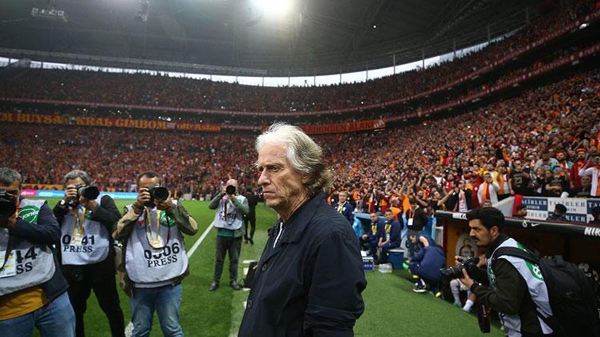 Jorge Jesus açıklama yapmadan stadı terk etti