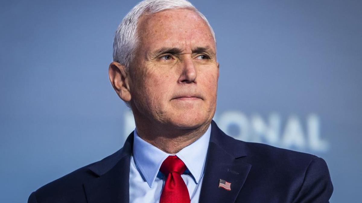 ABD’de başkanlık yarışı kızışıyor! Mike Pence resmen aday oldu