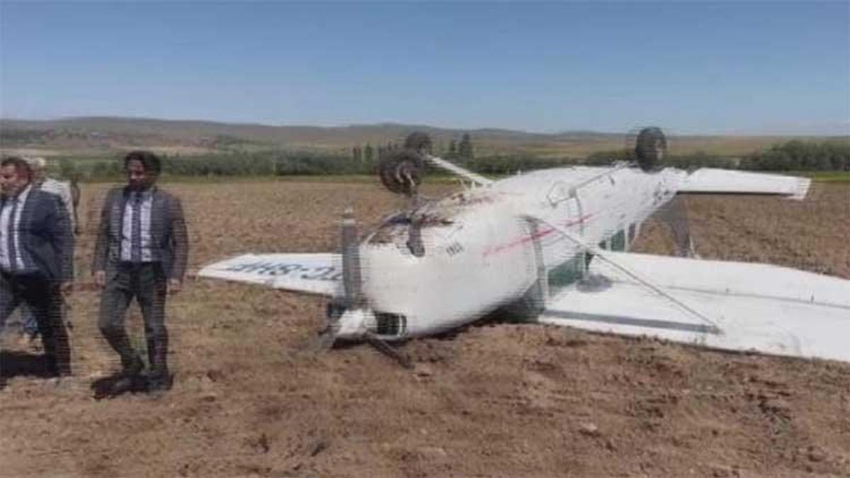 Aksaray'da eğitim uçağı düştü! Vali Aydoğdu'dan ilk açıklama geldi