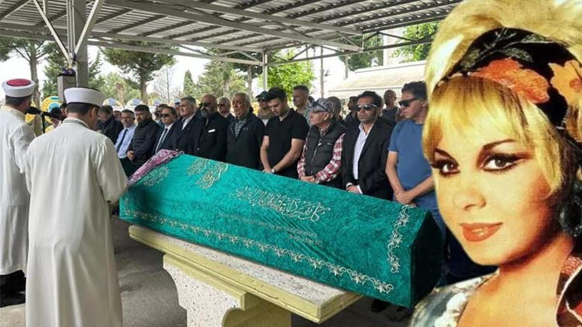 Şarkıcı ve oyuncu Yıldız Tezcan son yolculuğuna uğurlandı