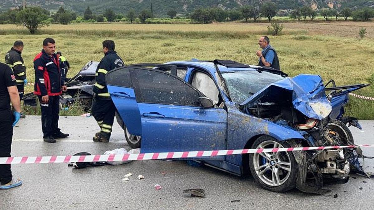 Burdur’da feci kaza: 5 ölü, 2’si ağır 5 yaralı