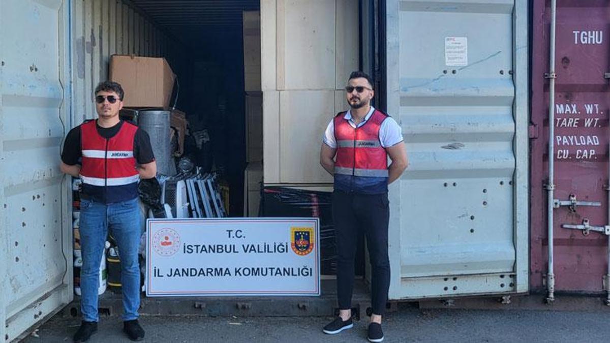 Cumhuriyet tarihinde tek seferde ele geçirilen en yüksek miktar: 1 milyar dolar sahte paranın sergisi yapıldı