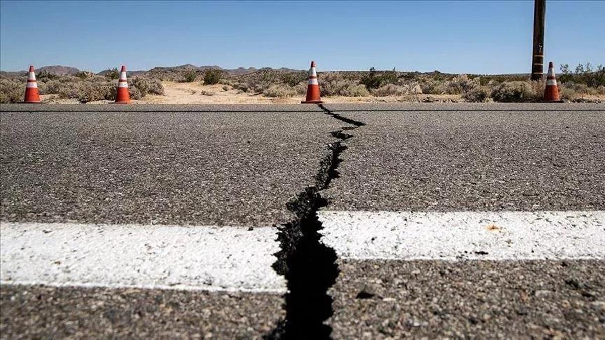Adana'da korkutan deprem