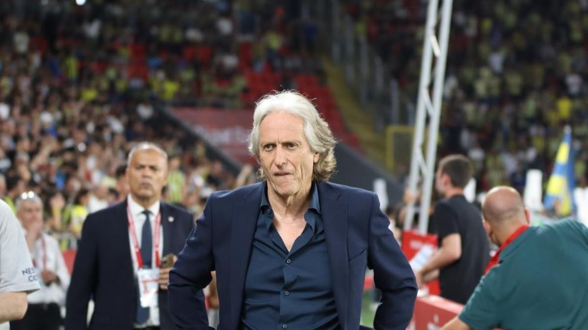 Jorge Jesus ayrılık kararını canlı yayında açıkladı