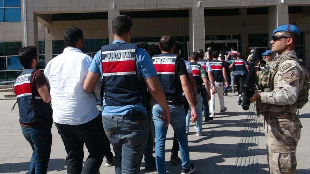 Çobanbey Sınır Kapısı'nda 'rüşvet' operasyonu: 10 gözaltı