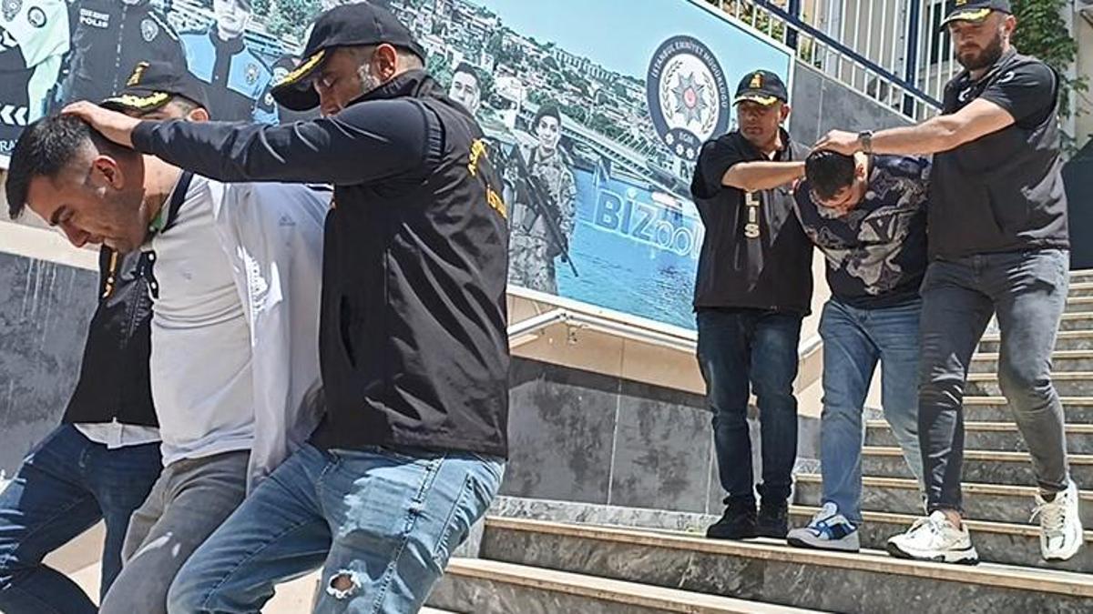 Beyoğlu'nda kahvehaneye silahlı saldırı: Yanlış kişiyi öldürdüler!