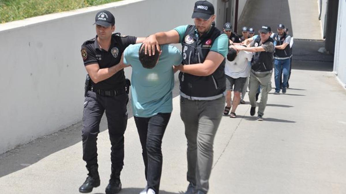 Adana'da 'torbacı' operasyonunda 5 tutuklama