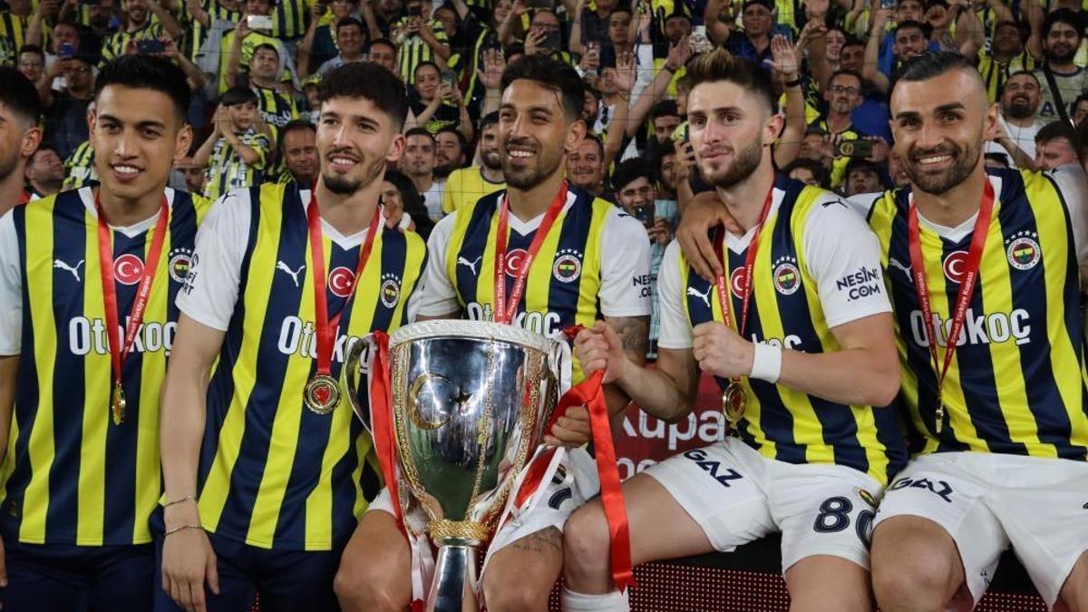 Fenerbahçe, 5 yıldızlı forma nedeniyle 16. maddeden PFDK'ye sevk edildi