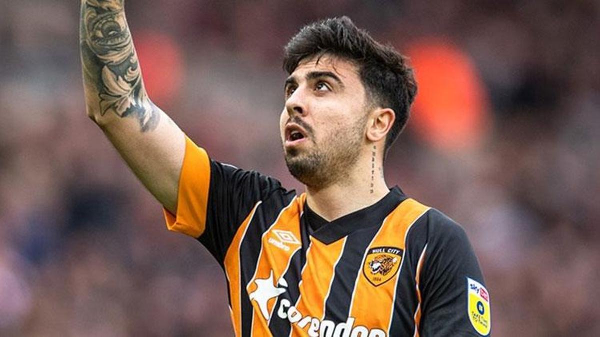 Ozan Tufan geri dönmek istiyor Beşiktaş yönetimi bekle diyor
