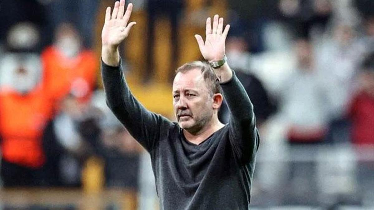 Sergen Yalçın 9 şampiyonluk yaşayan takıma gitti!