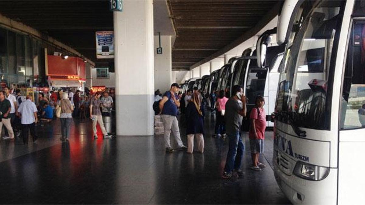 Otogarda bayram yoğunluğu başladı