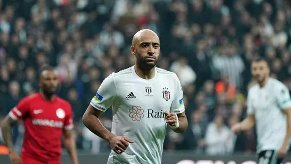 Redmond tarafını belli etti: Türkiye'de Beşiktaş dışında başka bir takımda forma giymem