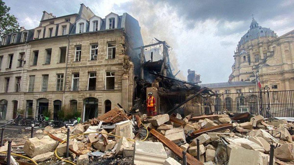 Fransa'nın başkenti Paris’te patlama şoku! Yaralı sayısı şok geçirenler dahil 50 kişi