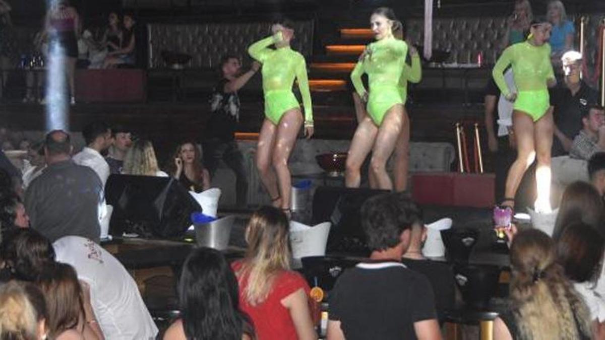 Bodrum'da müzik yasağı kalktı; turistler saat 04.00'e kadar eğlendi