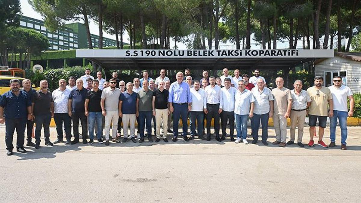 Bakan Ersoy taksicilerle bayramlaştı