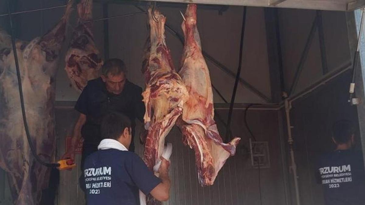 Kurbanlık et kararı! Bakan Yumaklı müjdeyi verdi