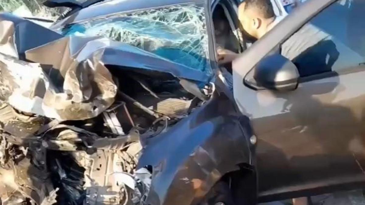 İzmir'de bayram dönüşünde feci kaza: 4 ölü, 21 yaralı