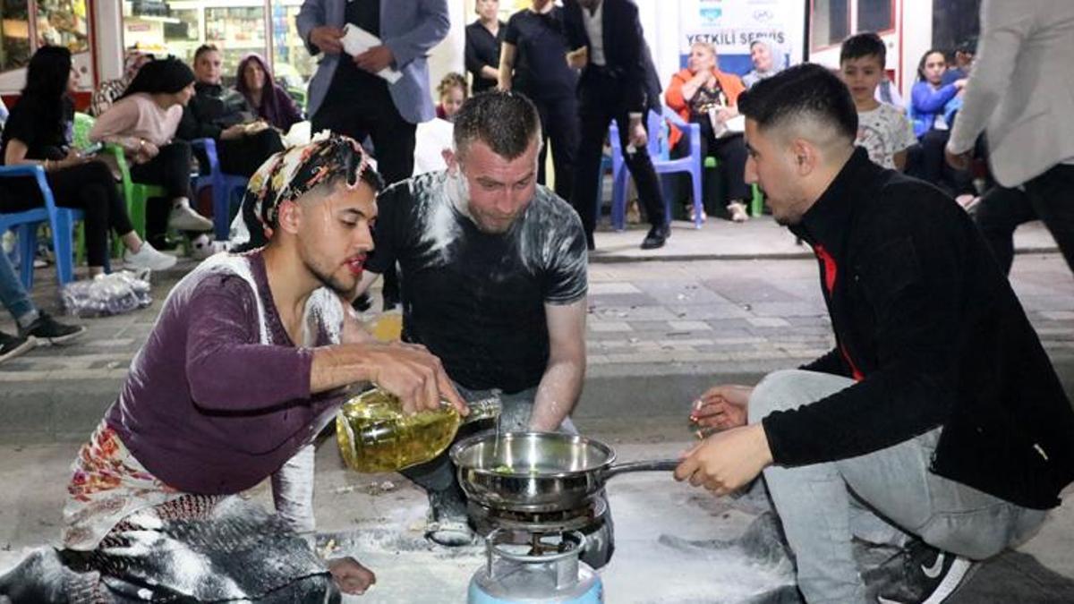 Düğün gecesi arkadaşları damada 'işkence' yaptı, gelin izledi