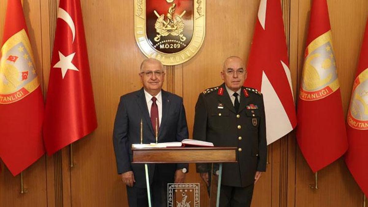 Bakan Güler'den kuvvet komutanlıklarına ziyaret 