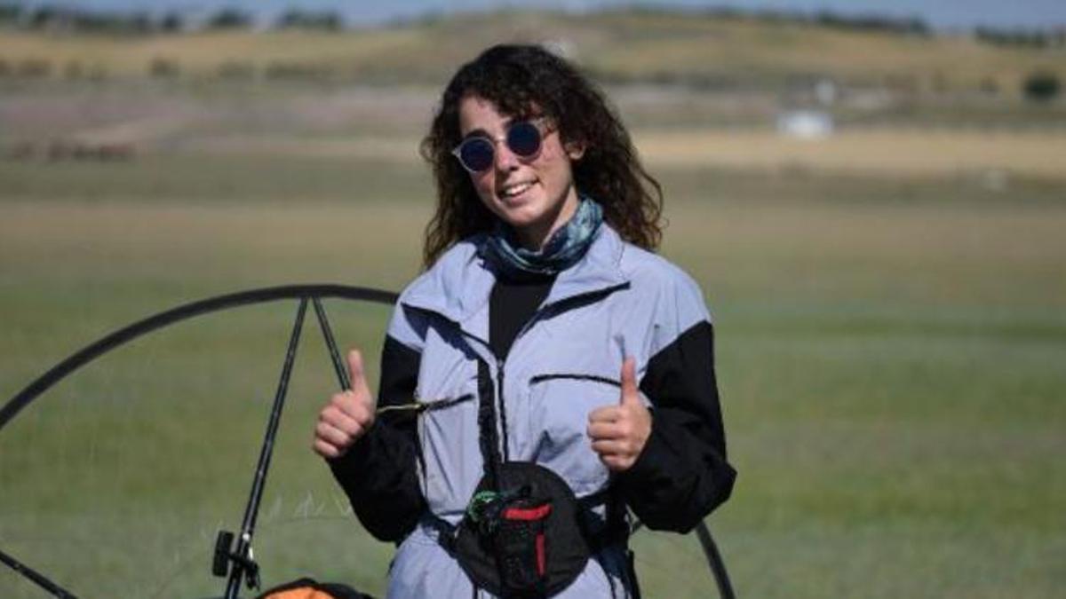 Adana'dan Mersin'e paramotor ile uçtu! En büyük hayalini açıkladı