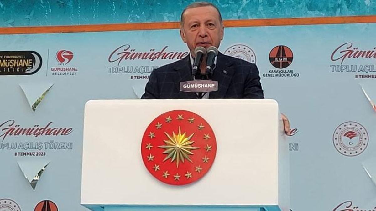 Cumhurbaşkanı Erdoğan Gümüşhane'de: Milletin zekasıyla alay edenler şoku hala atlatamadı
