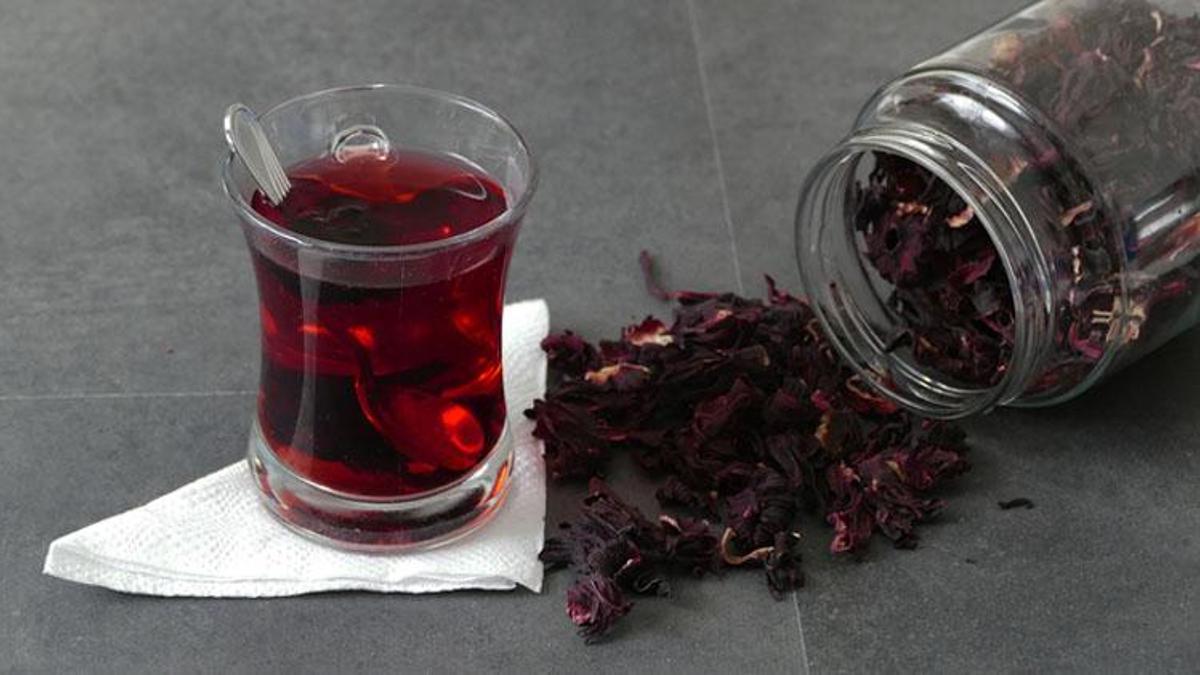 Ebegümeci Otu Nedir? Ebegümeci Otu Faydaları Nelerdir?