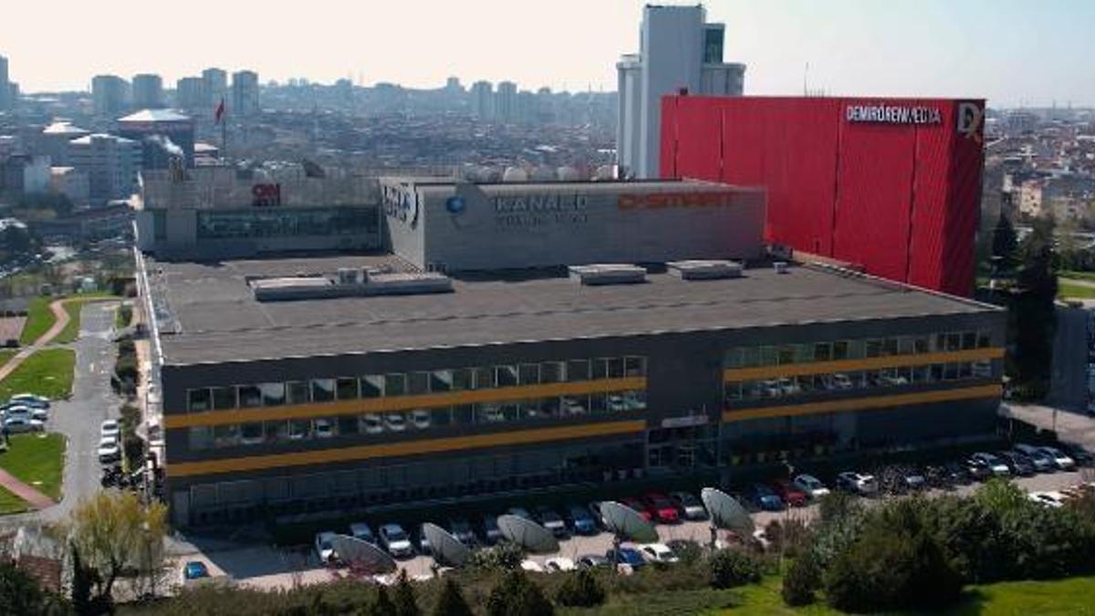 Demirören Medya Lisesi'nde öğrenci ve veliler konuştu: Haftada 24 saat İngilizce eğitim